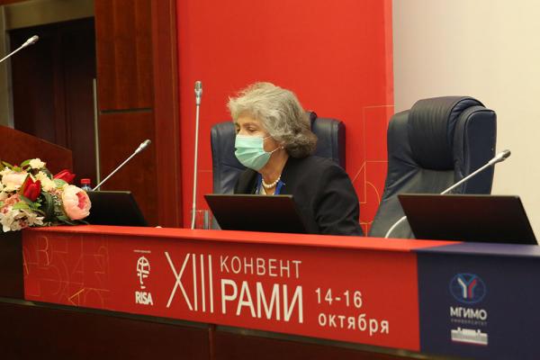 Сессия «Формирующийся миропорядок: глобальные и региональные вызовы для России» Сессия «Формирующийся миропорядок: глобальные и региональные вызовы для России»